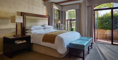hotel room image