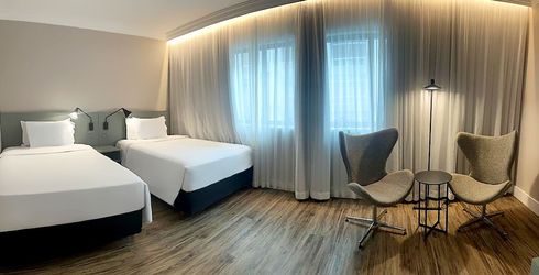 hotel room image
