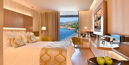 hotel room image