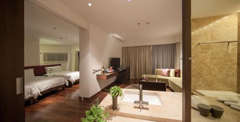 hotel room image
