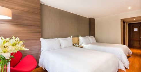 hotel room image