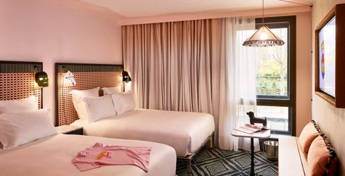 hotel room image