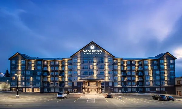 Sandman Signature St. John's Hotel hotel in Сент-Джонс