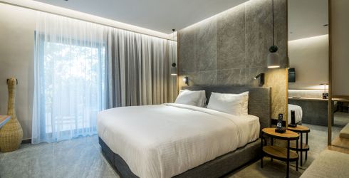 hotel room image