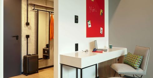 hotel room image