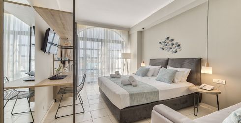 hotel room image