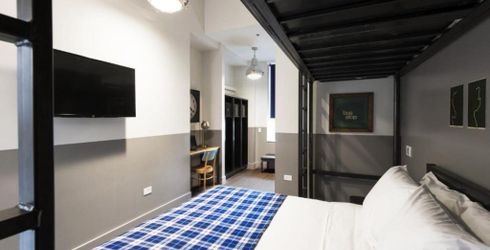 hotel room image