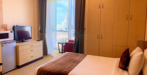 hotel room image