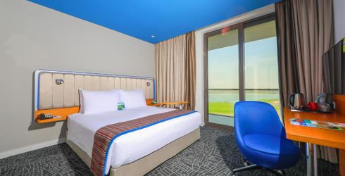 hotel room image