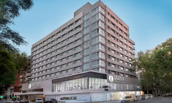 Dazzler By Wyndham Montevideo hotel in Montevideo