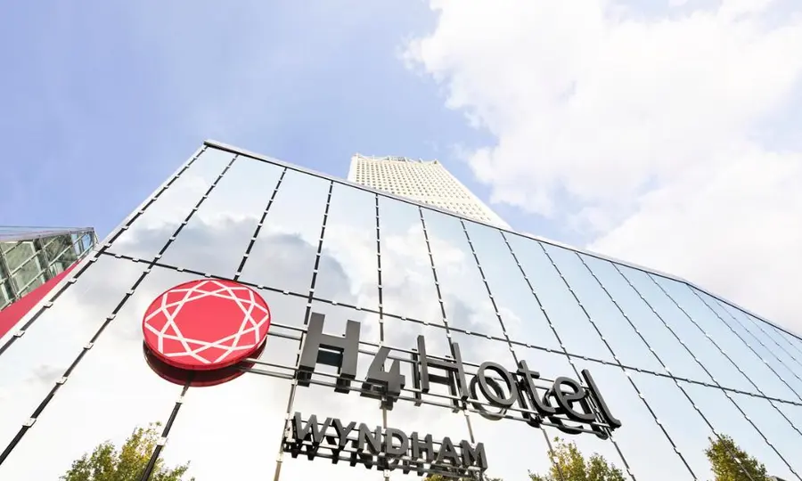 special offer H4 Wyndham Paris Pleyel