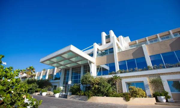 Salini Resort hotel in St. Paul's Bay