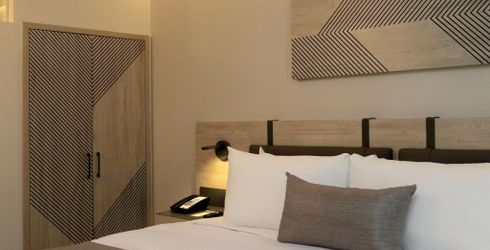 hotel room image