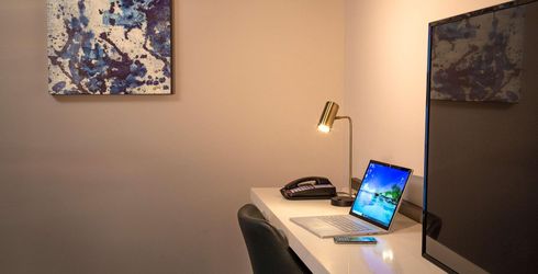 hotel room image