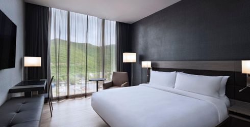 hotel room image
