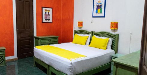 hotel room image