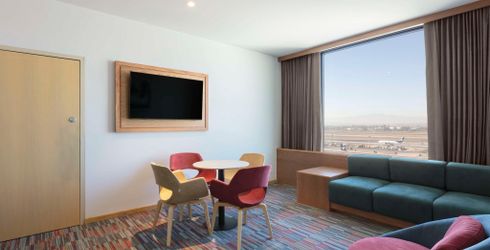 hotel room image