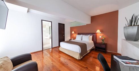 hotel room image