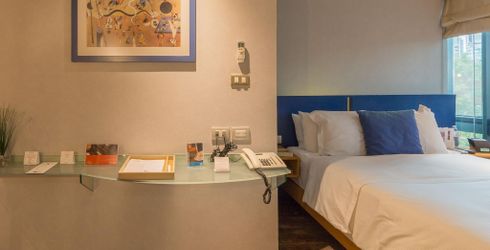 hotel room image