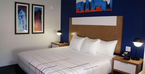 hotel room image