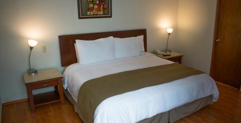 hotel room image