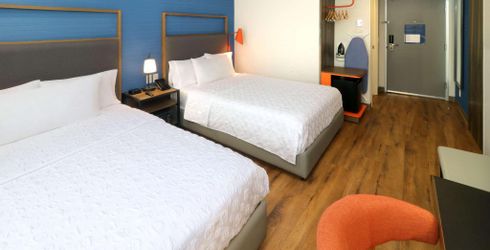 hotel room image