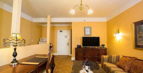 hotel room image