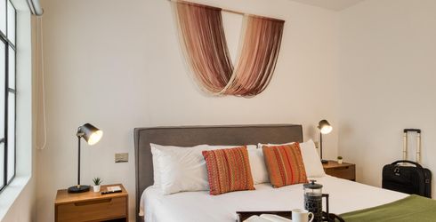 hotel room image