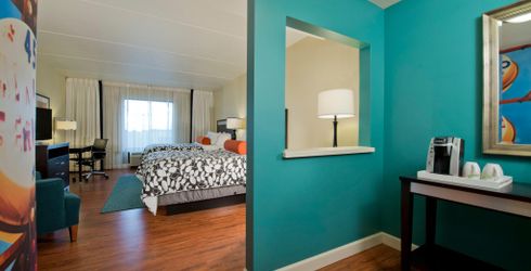 hotel room image