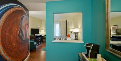 hotel room image