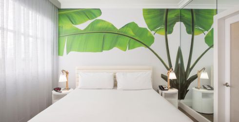 hotel room image