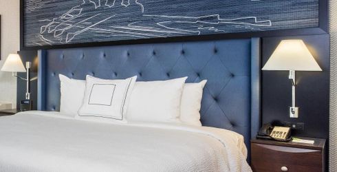 hotel room image