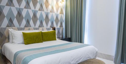 hotel room image