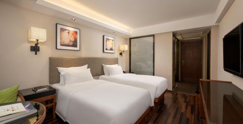 hotel room image