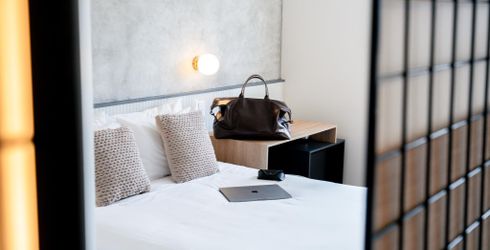 hotel room image