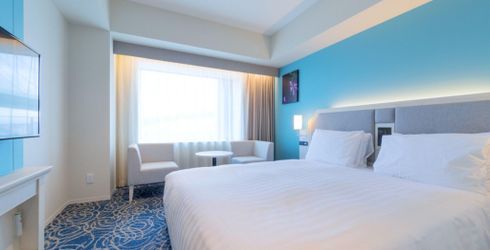 hotel room image