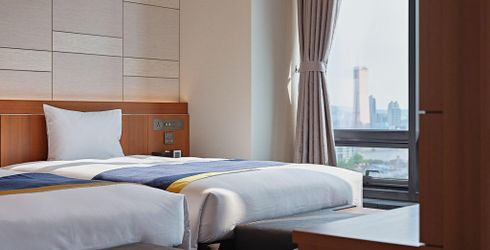 hotel room image