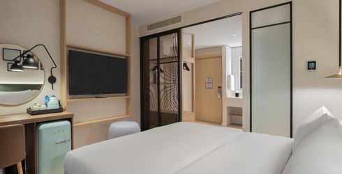 hotel room image