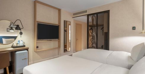 hotel room image