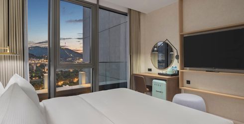 hotel room image