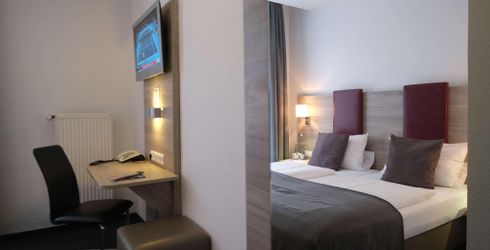 hotel room image