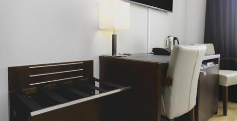 hotel room image