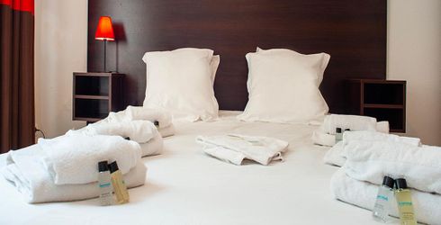 hotel room image