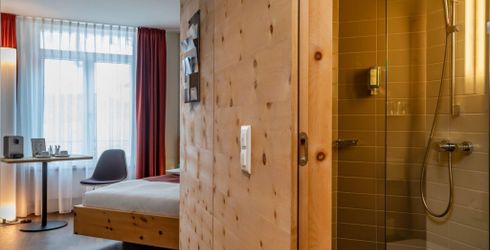 hotel room image