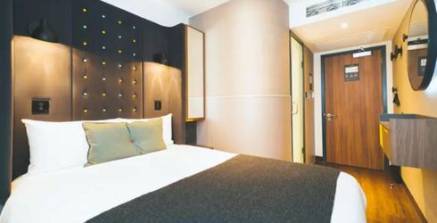 hotel room image