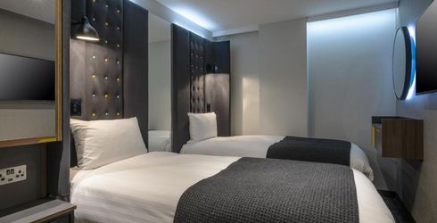 hotel room image