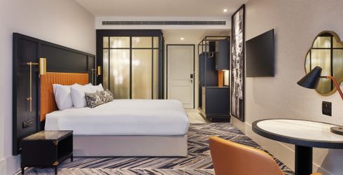 hotel room image