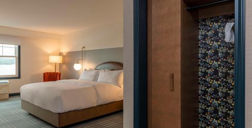 hotel room image