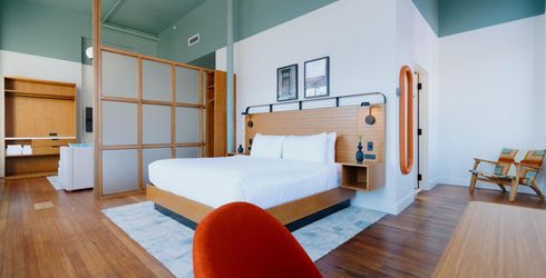 hotel room image