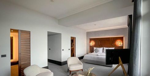 hotel room image